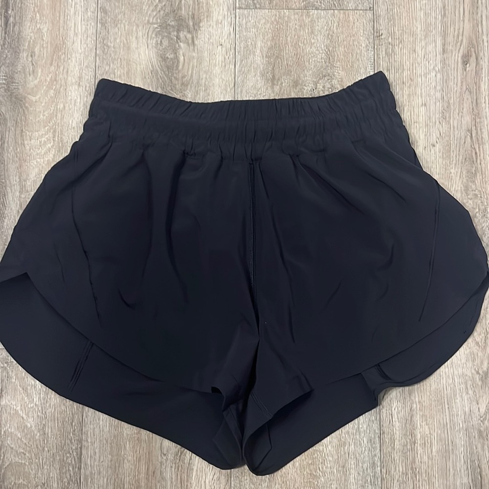 Lululemon track that HR 3in shorts